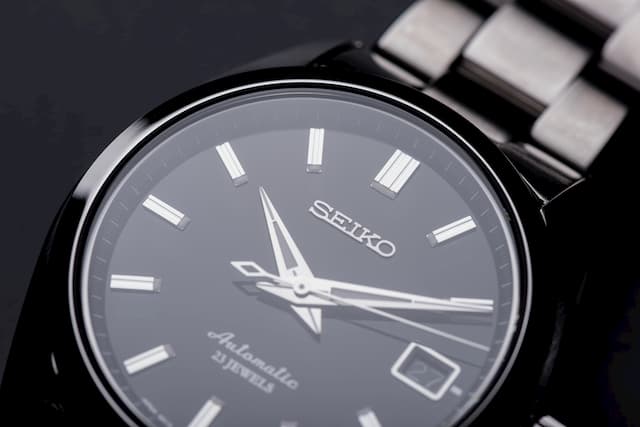 Top 17 Best Seiko Watches For Every Budget - 2023 Update